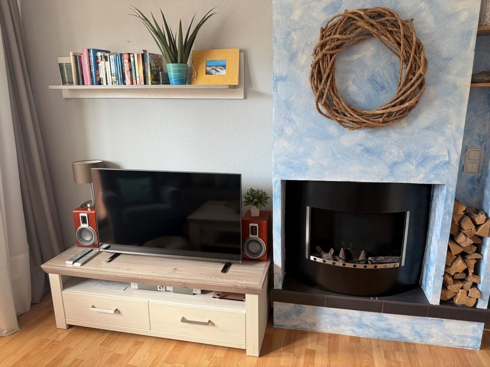 TV and multimedia, Living room, oven