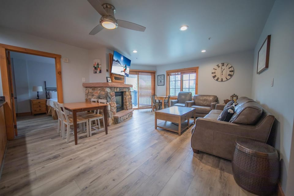 Expedition Station 8614 by SummitCove Lodging in Colorado House in Keystone