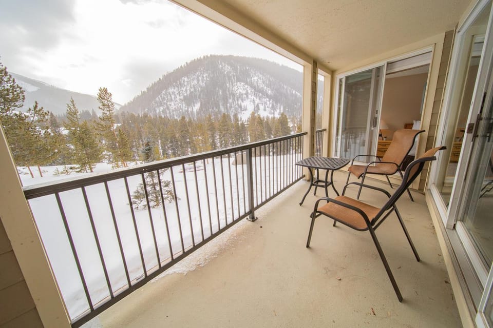 Pines 2086 by SummitCove Lodging in Colorado House in Keystone