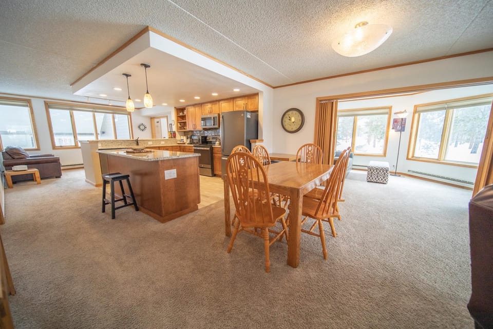 Pines 2086 by SummitCove Lodging in Colorado House in Keystone