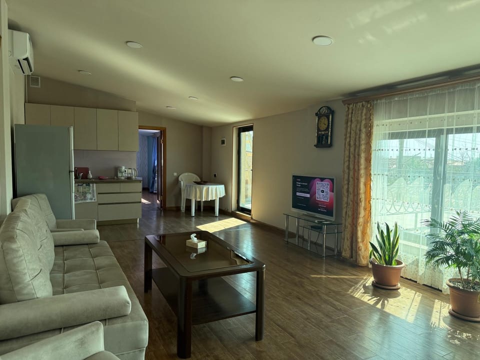 Bright Guesthouse in the center of Yerevan! House in Yerevan