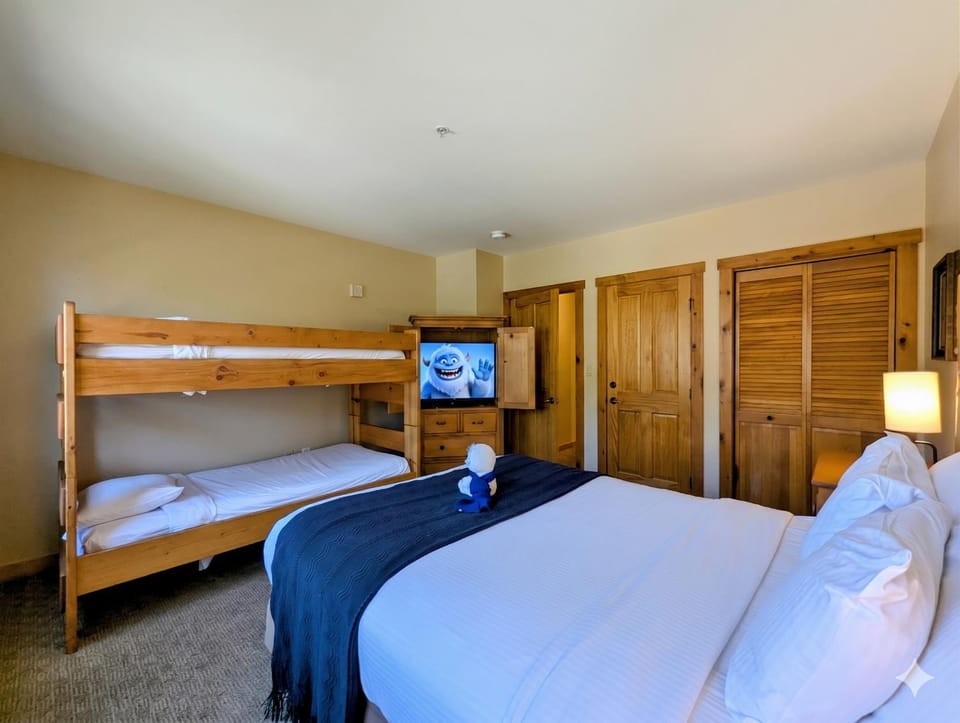 Buffalo Lodge 8327 by SummitCove Lodging in Colorado House in Keystone
