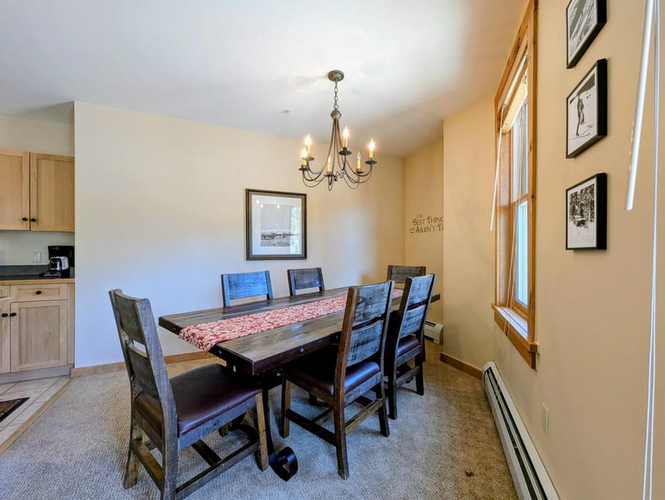 Day, Kitchen or kitchenette, Dining area, furniture