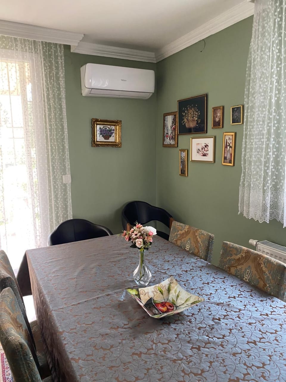 Holiday Home Ilidza Rose House in Sarajevo