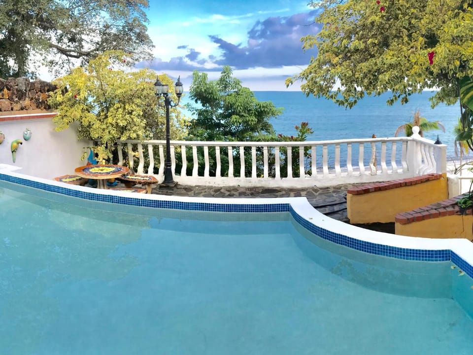 Swimming pool, Swimming pool