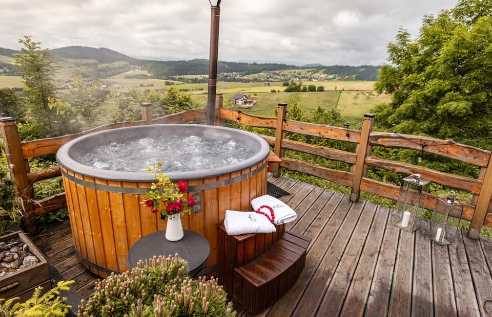 Day, Natural landscape, Hot Tub, View (from property/room), Mountain view, Pool view, Swimming pool