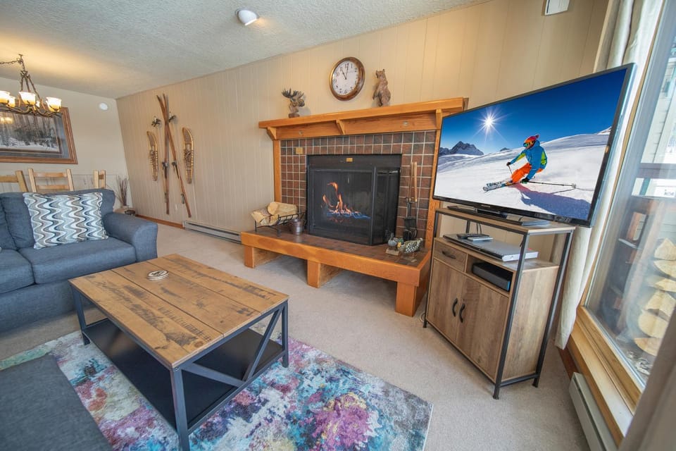 Lenawee 1738 by SummitCove Lodging in Colorado House in Keystone