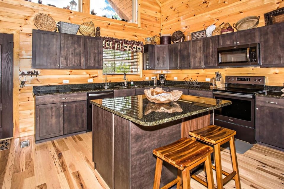 Bella Vista Lodge House in Gatlinburg