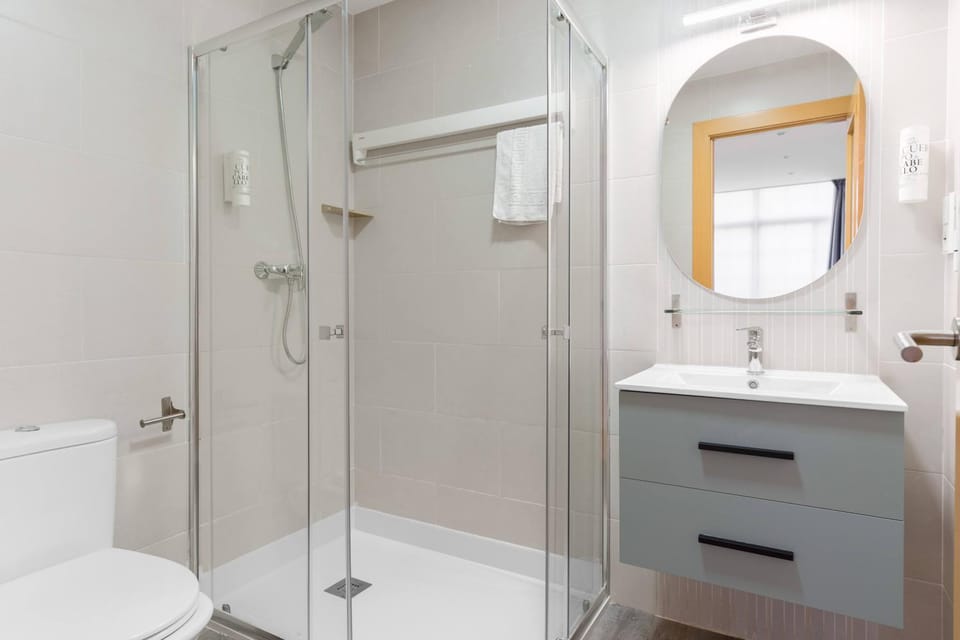 Shower, Bathroom