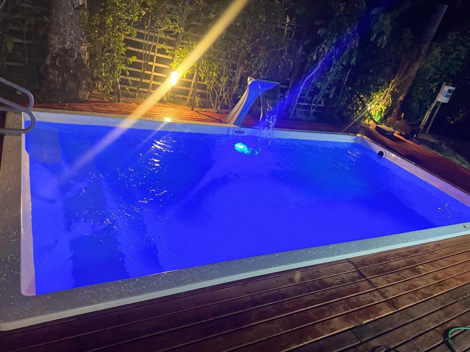Swimming pool, Swimming pool