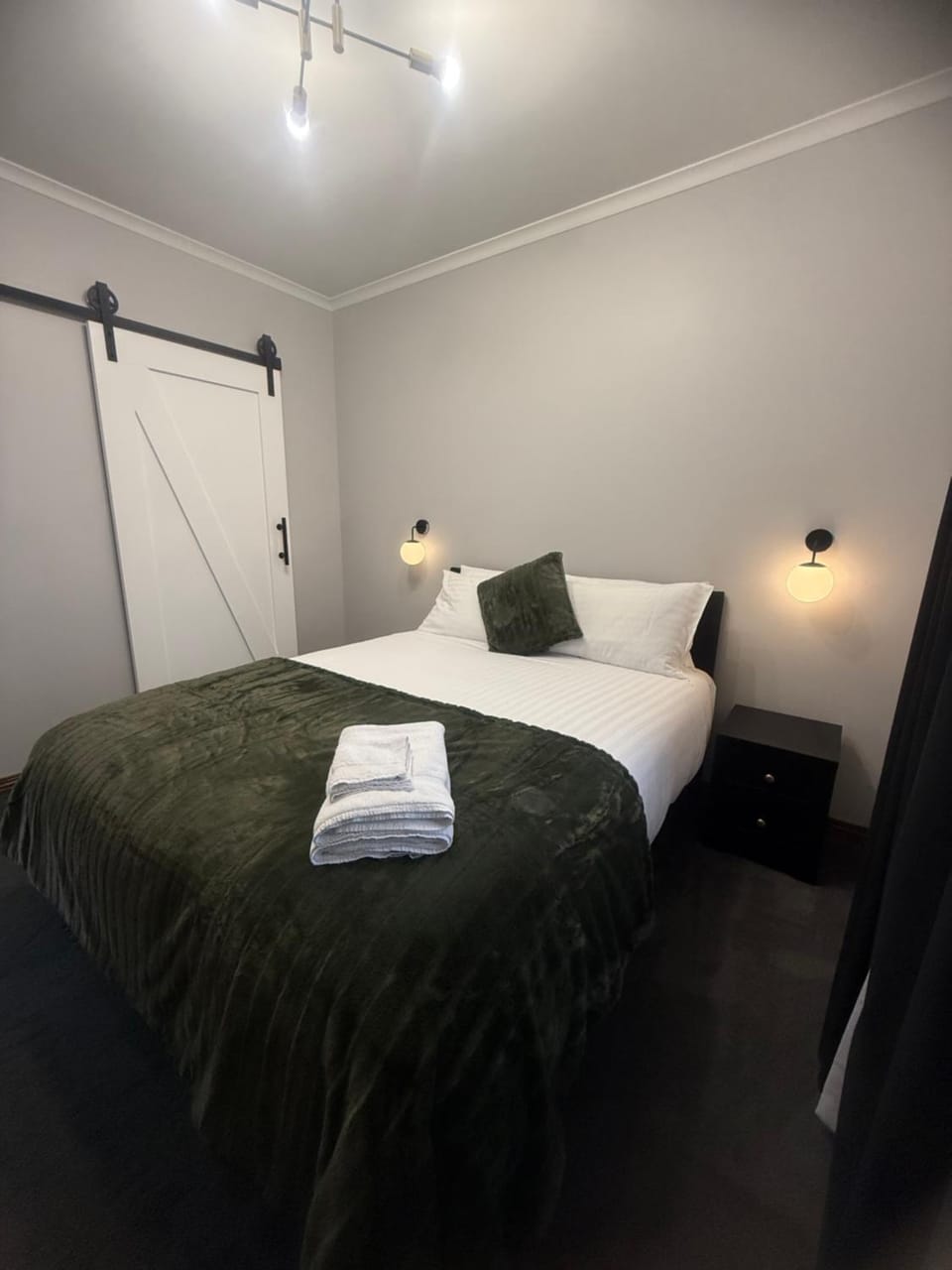 Pioneer Tourist Park Campground/ 
RV Resort in Deniliquin