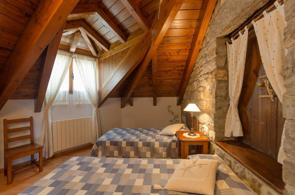 Day, Photo of the whole room