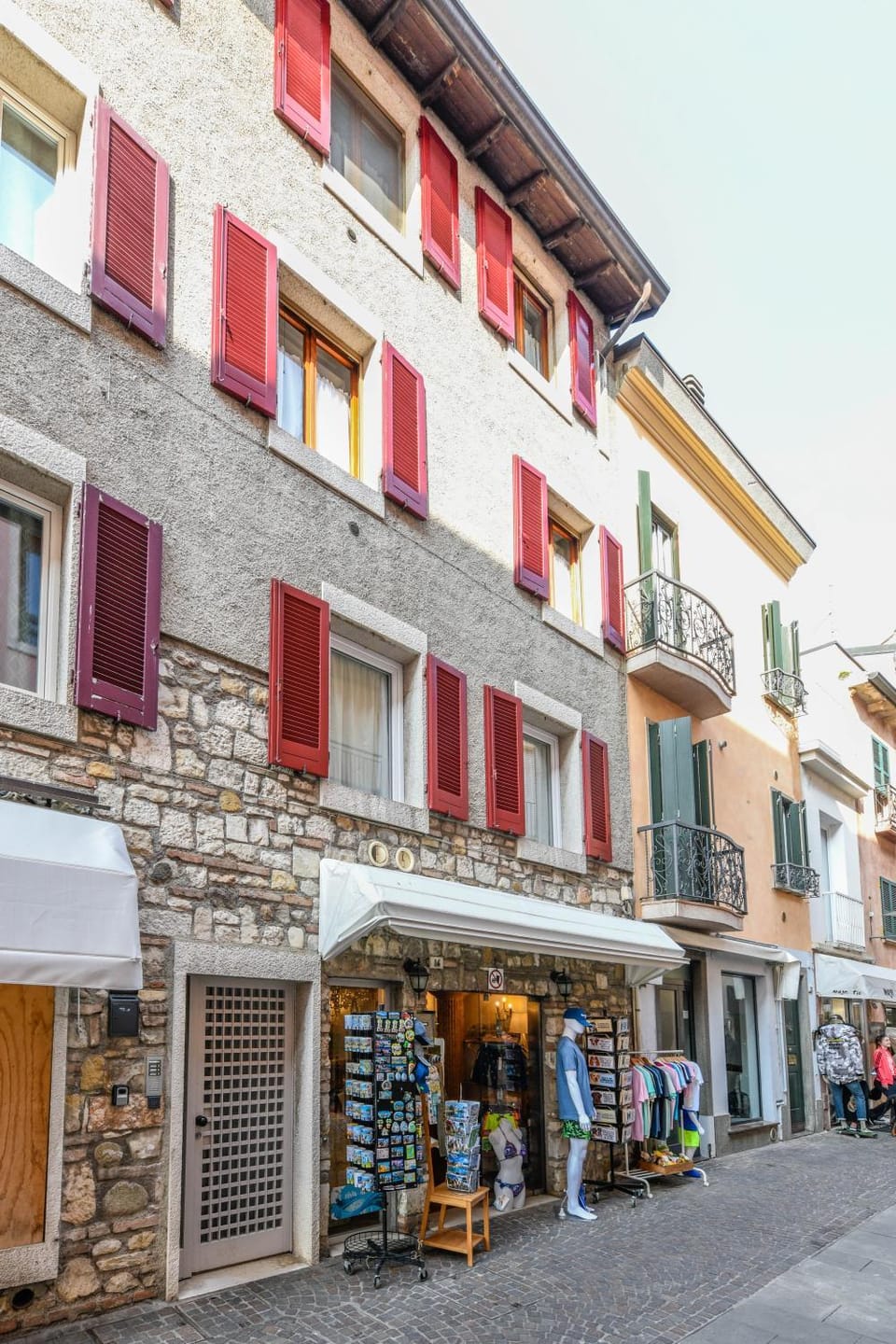 NEW Appartamenti Anna Apartment in Sirmione