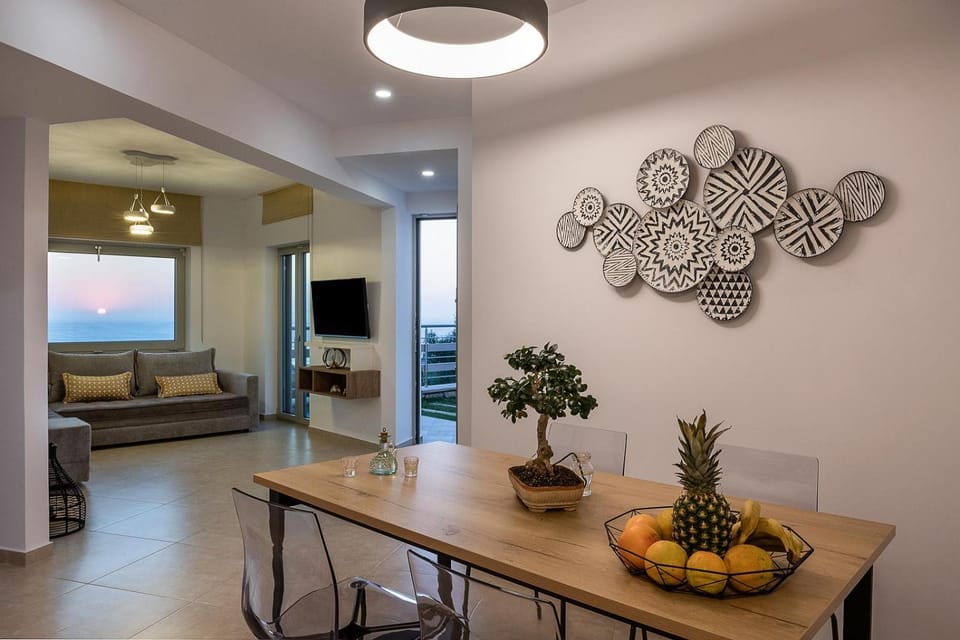 Communal lounge/ TV room, Living room, Seating area