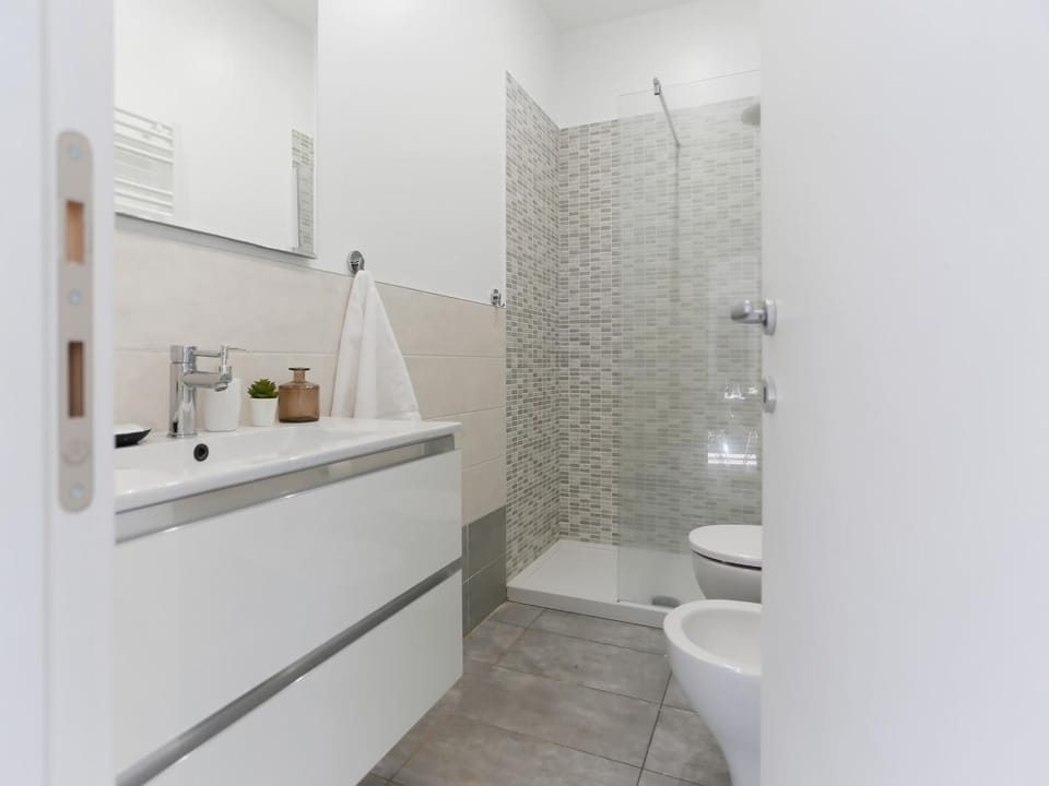 Shower, Toilet, Bathroom, bidet