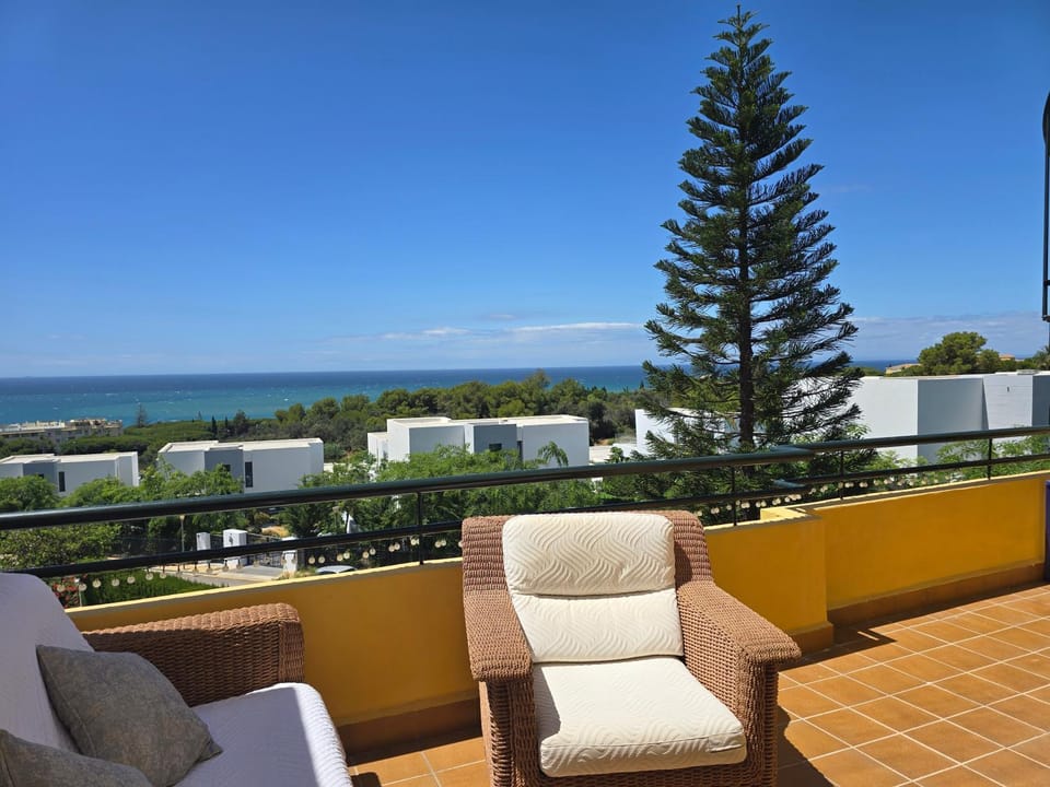 Natural landscape, Balcony/Terrace, Sea view