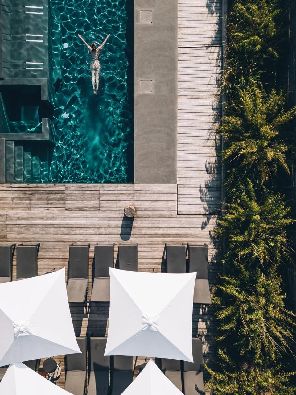 Pool view, Swimming pool, sunbed