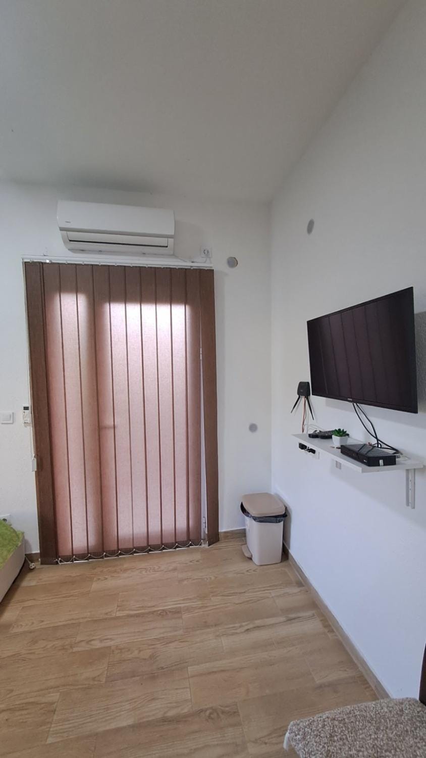 Spasic Apartments Sutomore Bed and Breakfast in Montenegro