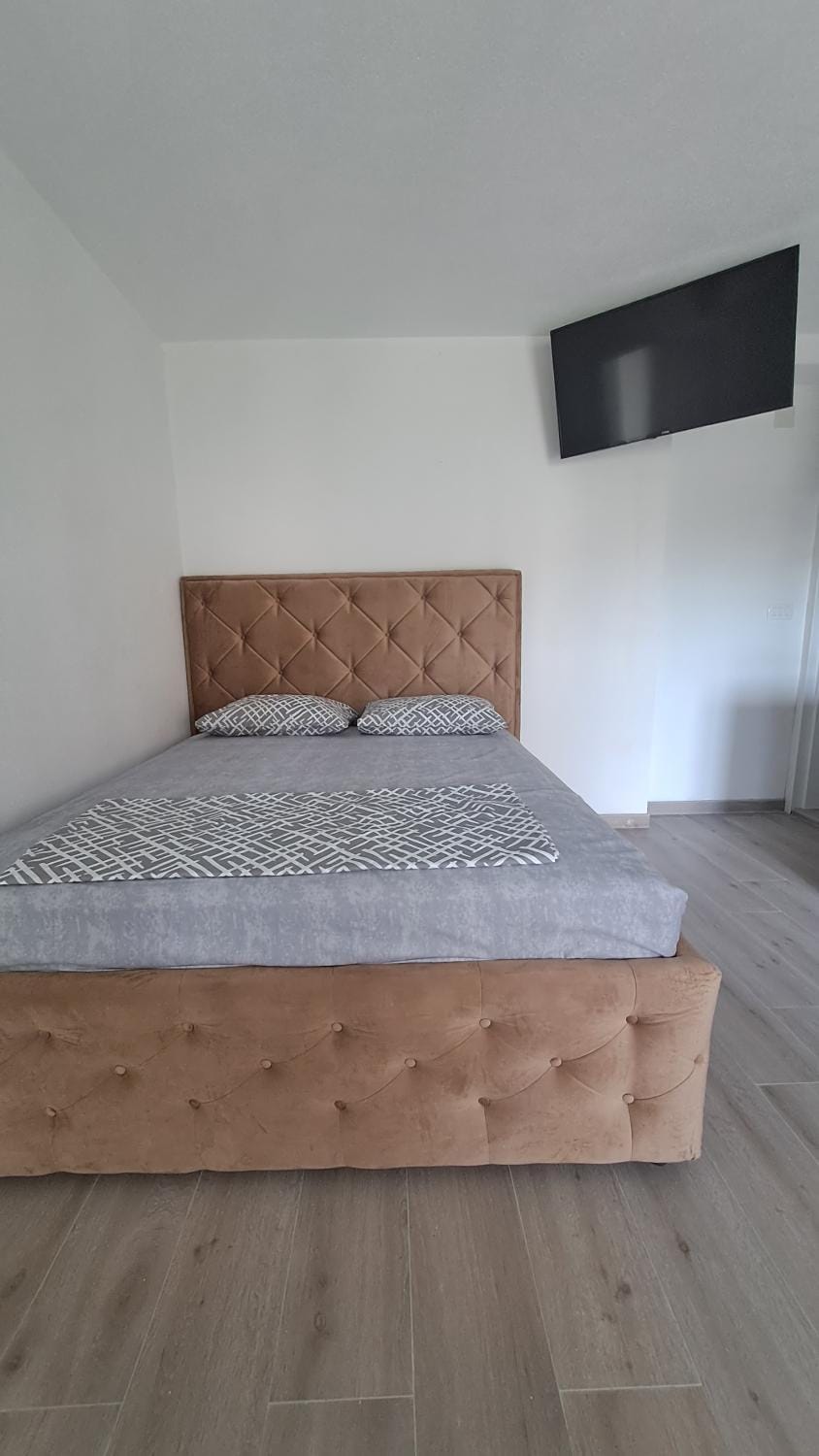 Spasic Apartments Sutomore Bed and Breakfast in Montenegro