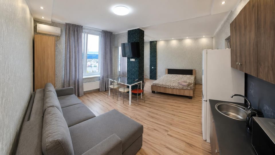 Bed, TV and multimedia, Kitchen or kitchenette, internet, microwave, stove, kitchen, air conditioner