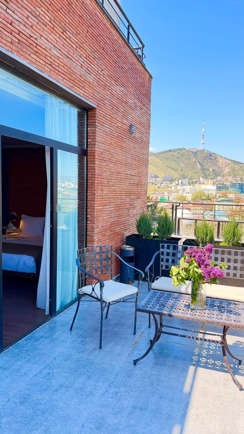Day, Natural landscape, View (from property/room), Balcony/Terrace, Mountain view