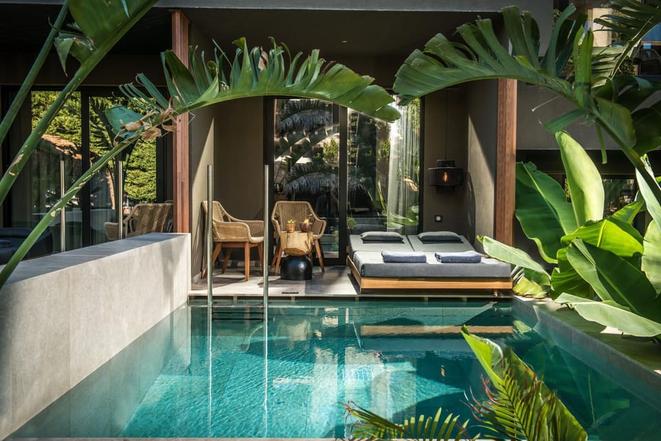 Balcony/Terrace, Swimming pool