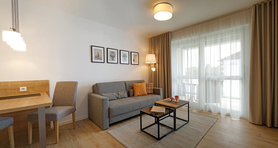 Living room, Photo of the whole room, Seating area