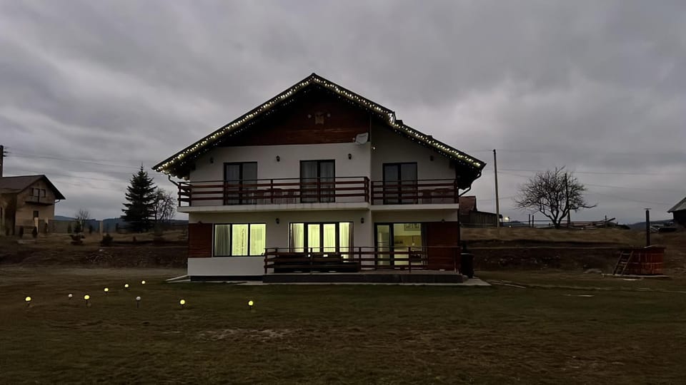 Casa EVA House in Romania