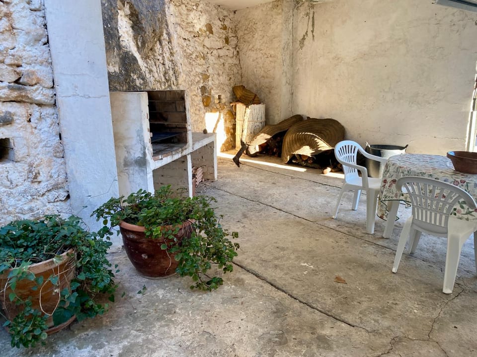 Patio, BBQ facilities