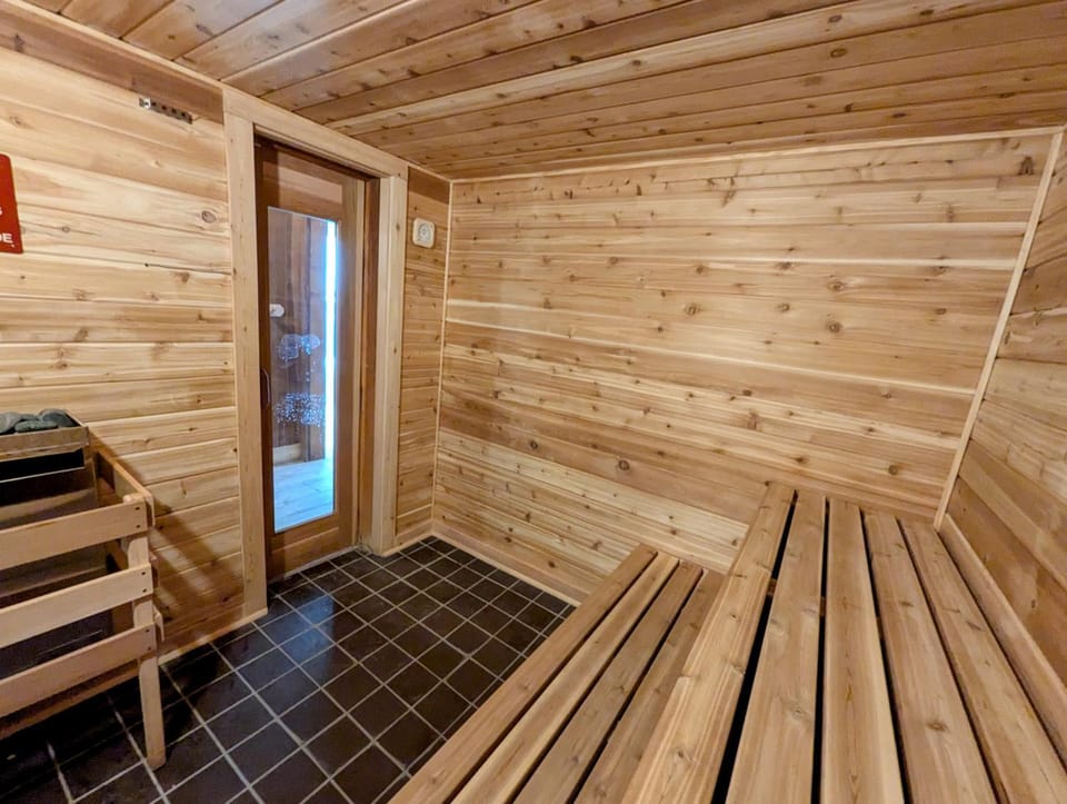 Quicksilver 1659 by SummitCove Lodging in Colorado House in Keystone