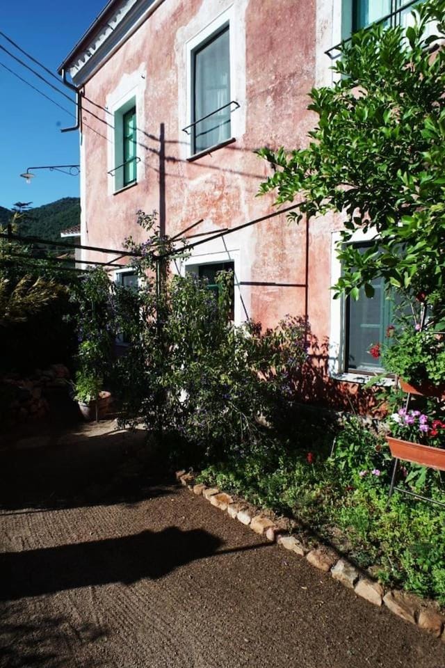 La Madeleine- The House Beyond Time Apartment in Sardinia