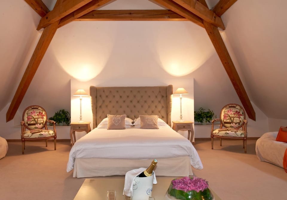 Bed, Photo of the whole room