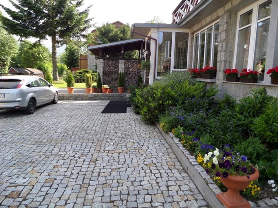 Facade/entrance, Day