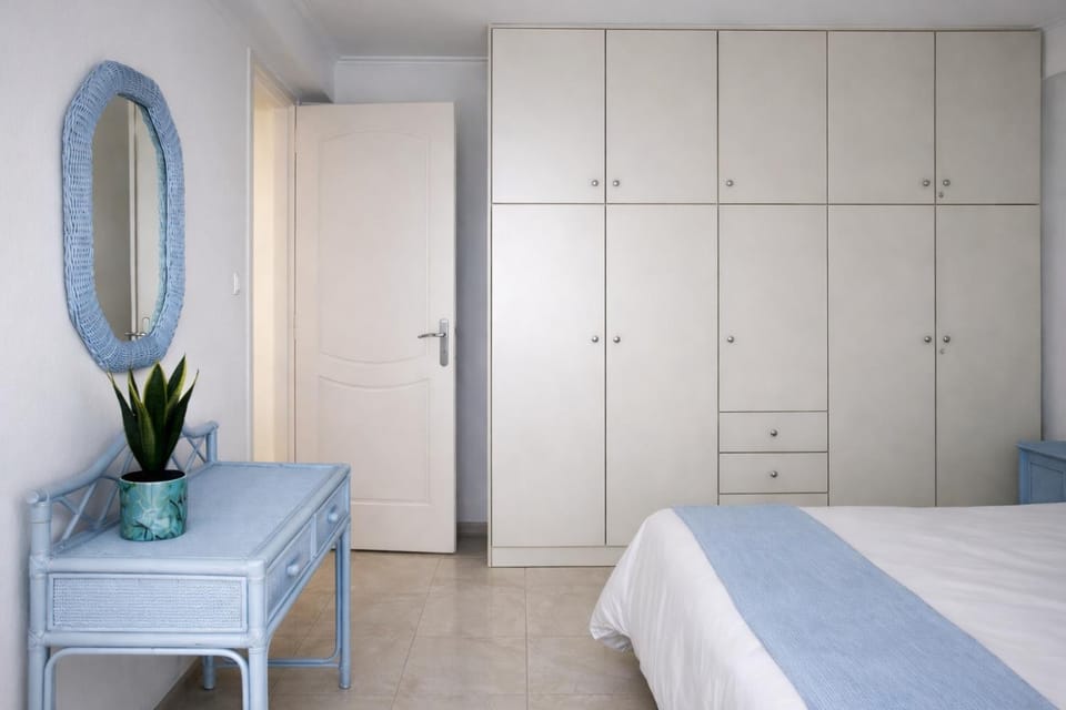 Bed, Bedroom, wardrobe