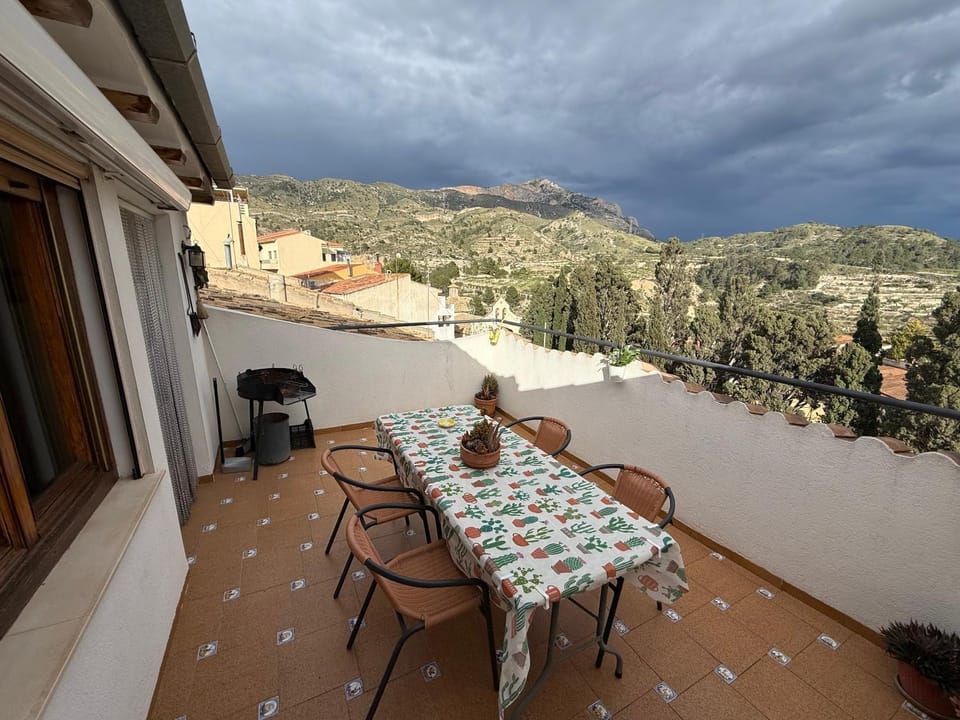 Casa Rural La Petita House in Alacantí