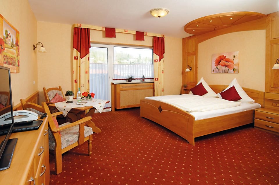 Seating area, Bedroom