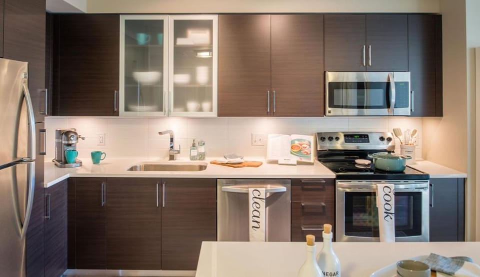 Kitchen or kitchenette, dishwasher, oven, pet friendly, stove, toaster