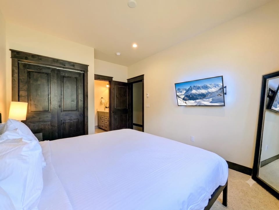 River Run Townhomes 100 by SummitCove Lodging in Colorado House in Keystone