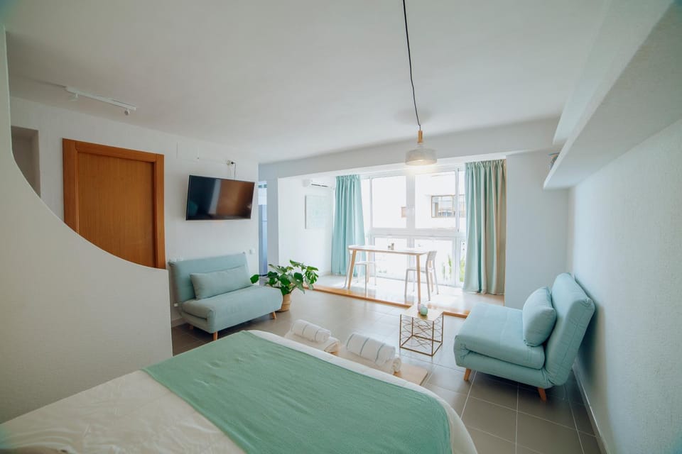 Living room, Photo of the whole room