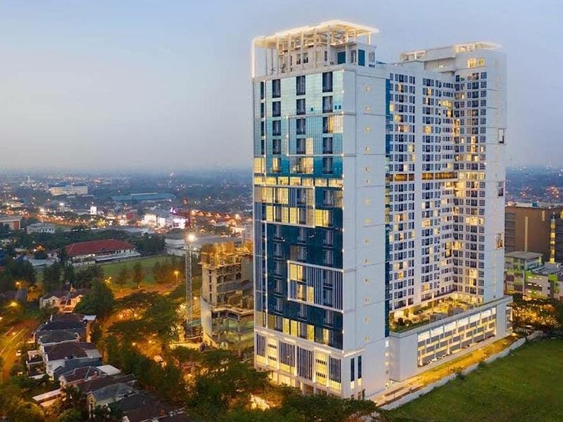 Property building, City view