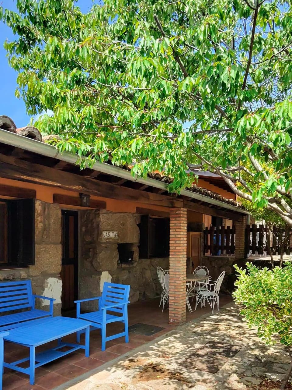 Chozos Rurales El Solitario Country House in Extremadura, Spain