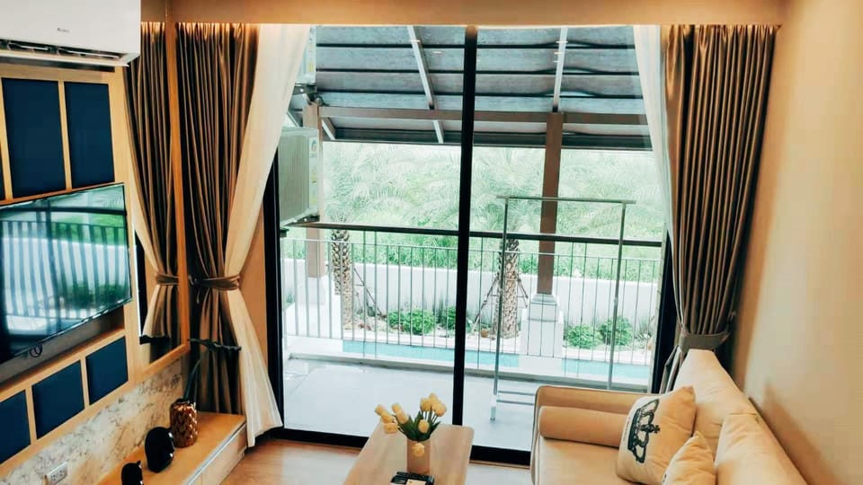 Balcony/Terrace, Living room