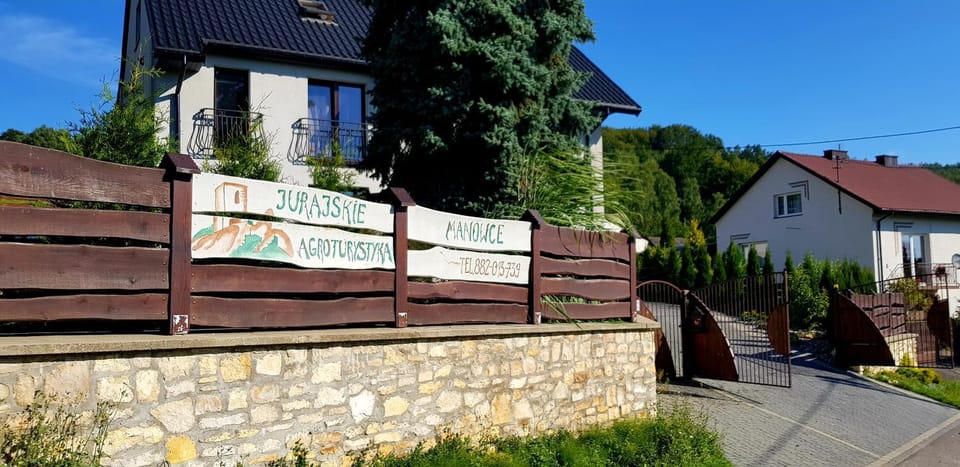 Jurajskie Manowce Farm Stay in Poland