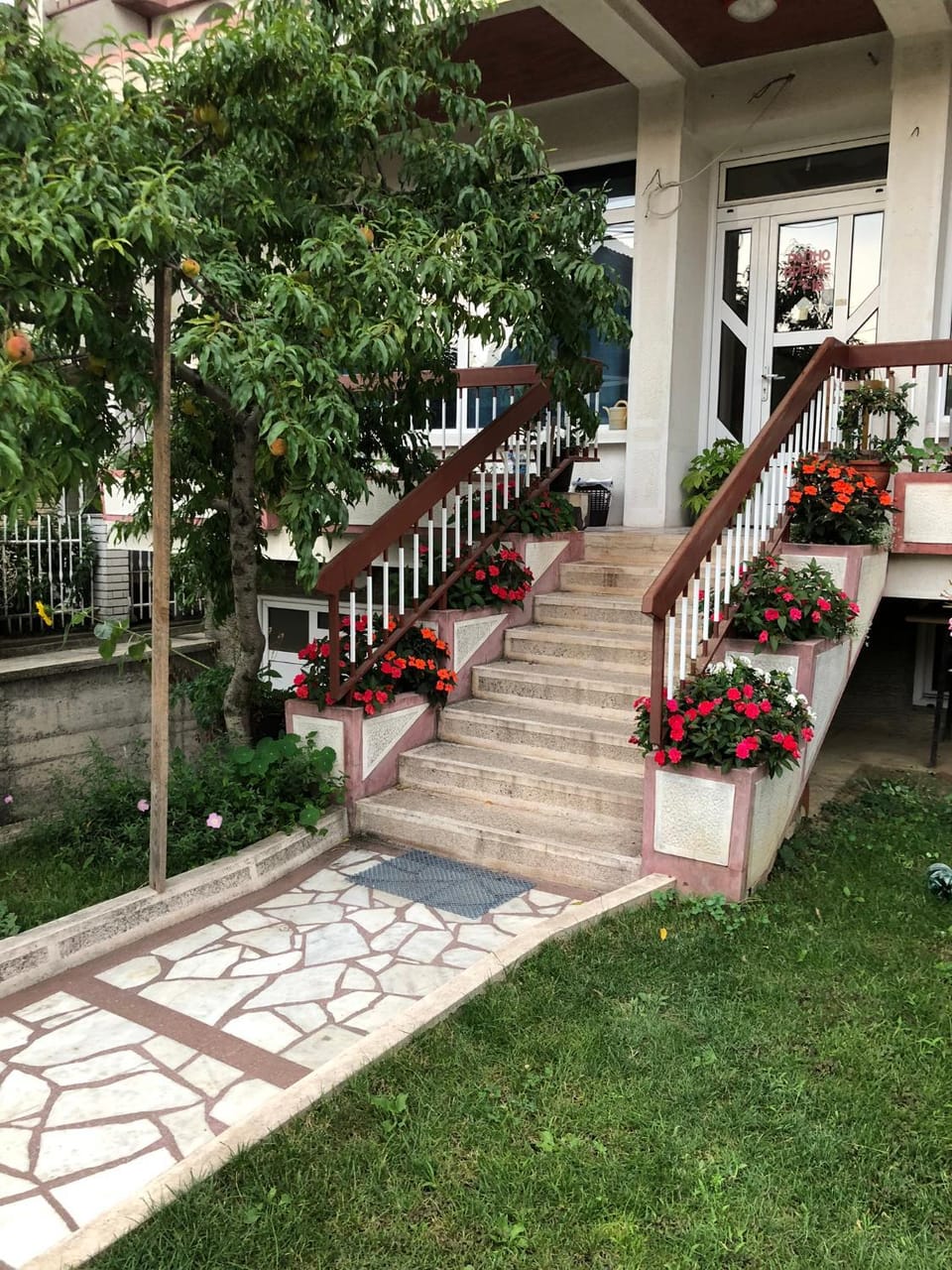 Facade/entrance, Garden, Balcony/Terrace, Other, Communal kitchen