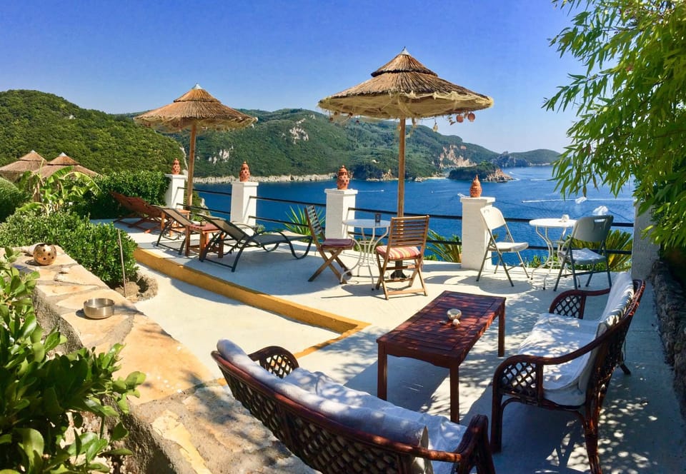 Property building, Garden, Balcony/Terrace, Mountain view, Sea view
