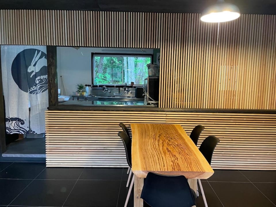 Restaurant/places to eat, Dining area, Breakfast, Dinner, kitchen