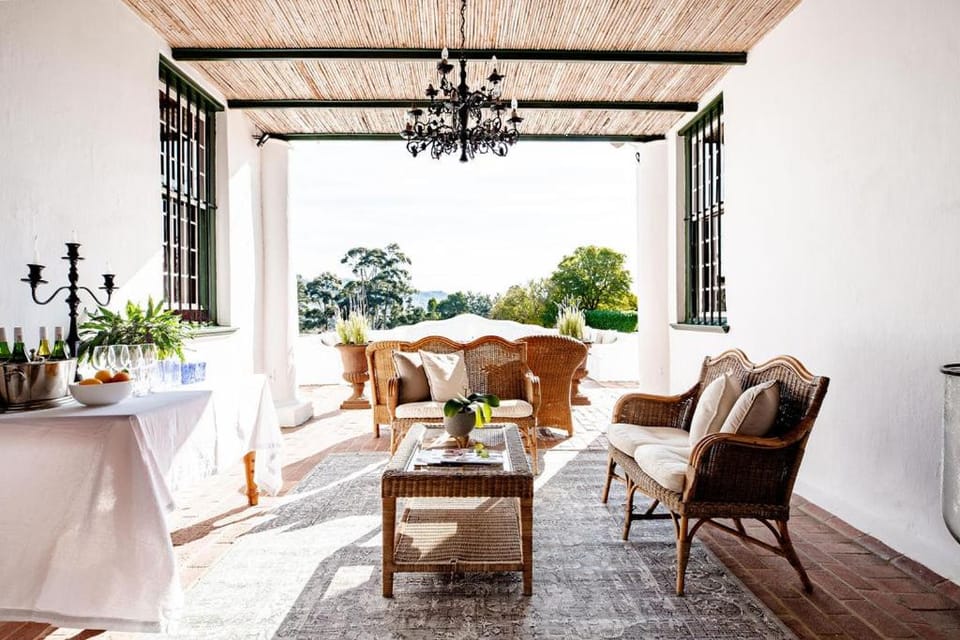 Patio, View (from property/room), Balcony/Terrace, Seating area, Mountain view
