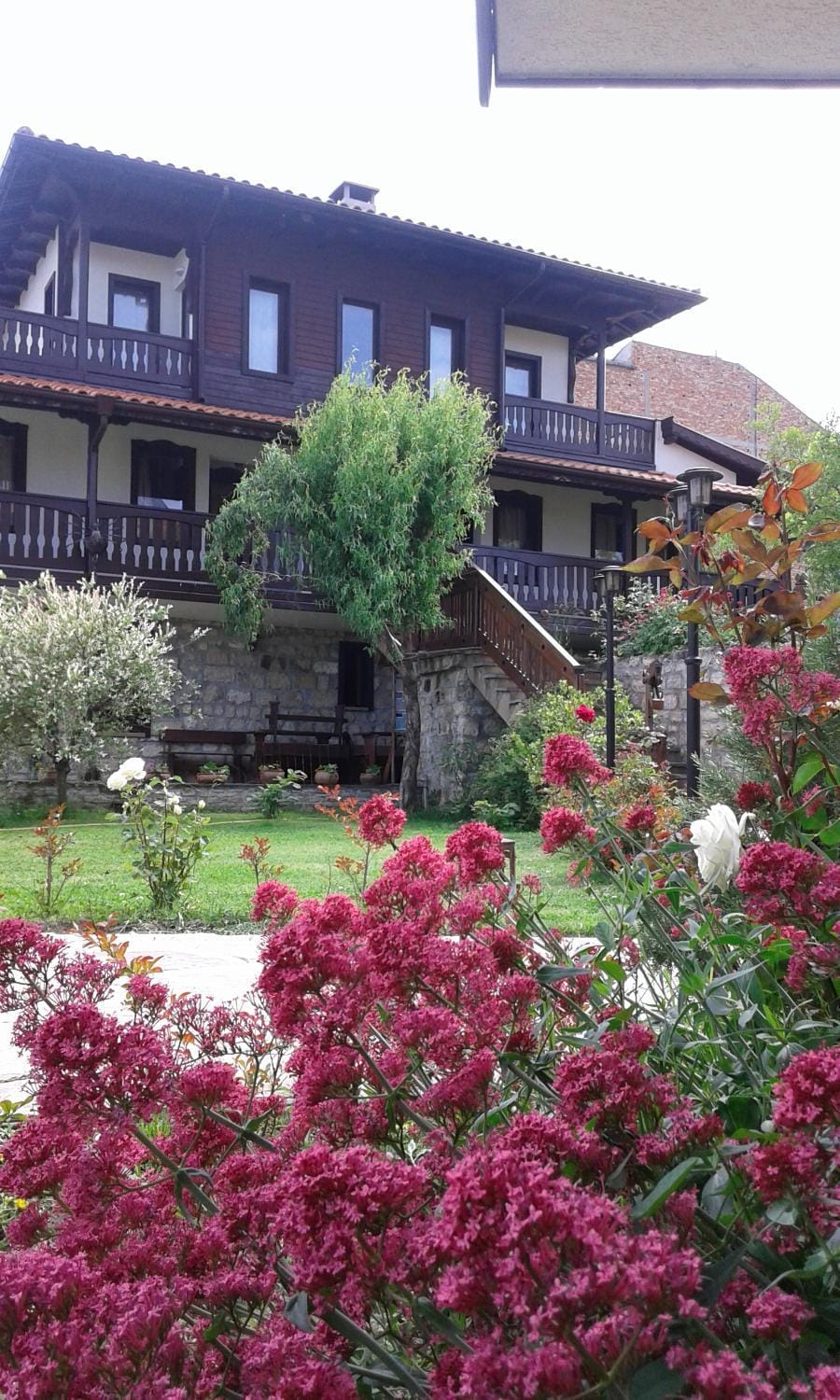 Property building, Spring