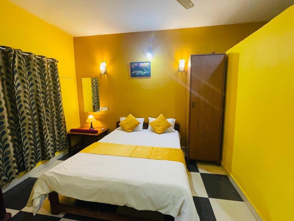 Samantha Inn Beach Resort Bed and Breakfast in Mandrem