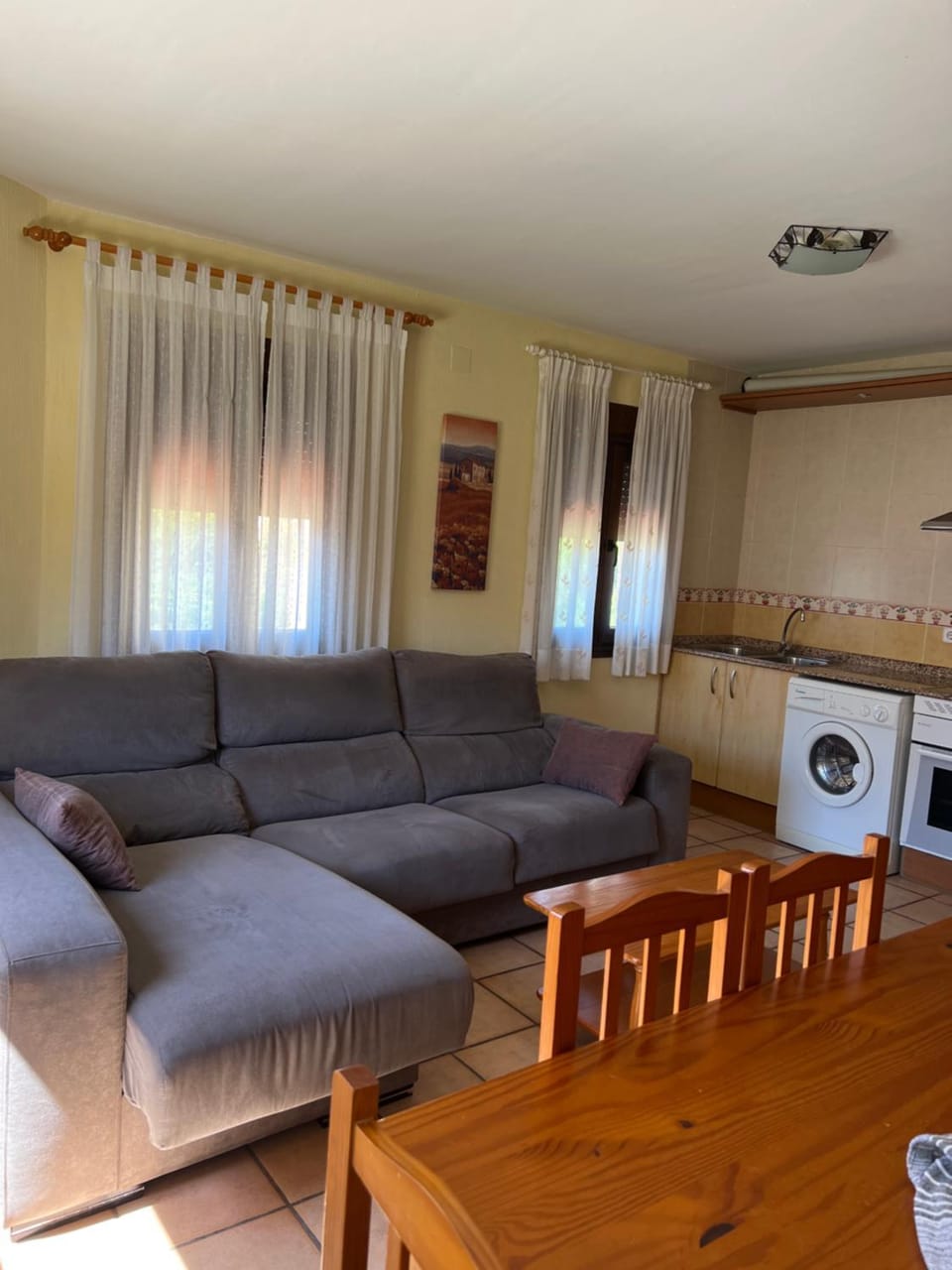 Apartamentos Los Parrales Apartment in Aragon